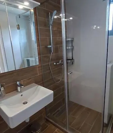 Lux Crnjanski Ii, * Jagodina