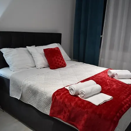 Apartment Lux Crnjanski Ii,